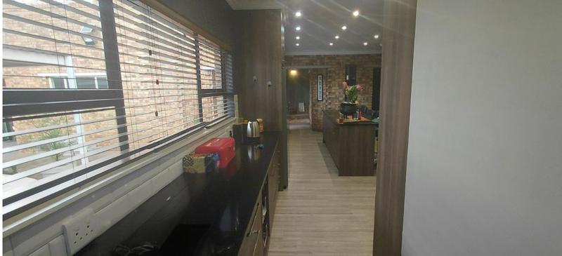 4 Bedroom Property for Sale in Pellissier Free State